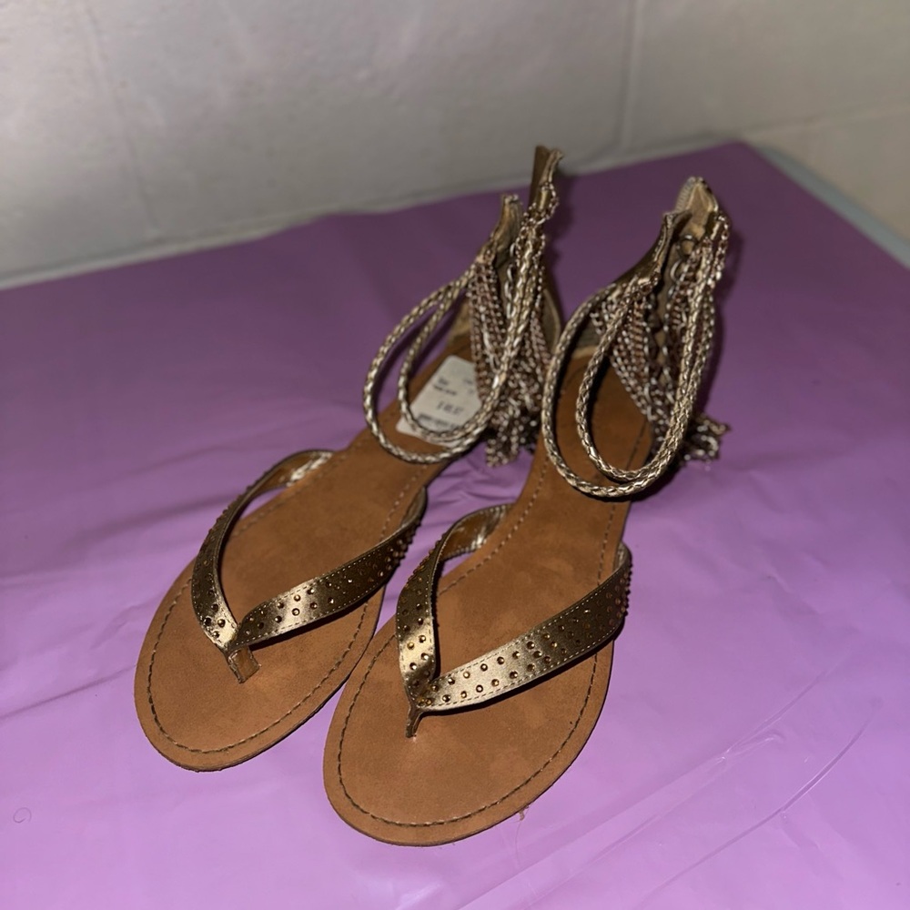 Women’s chain sandals